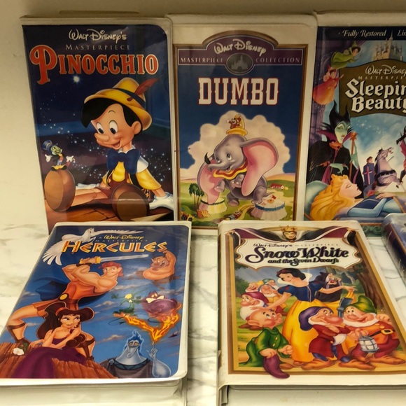 Walt Disney Masterpiece Collection - Picture 2 of 5